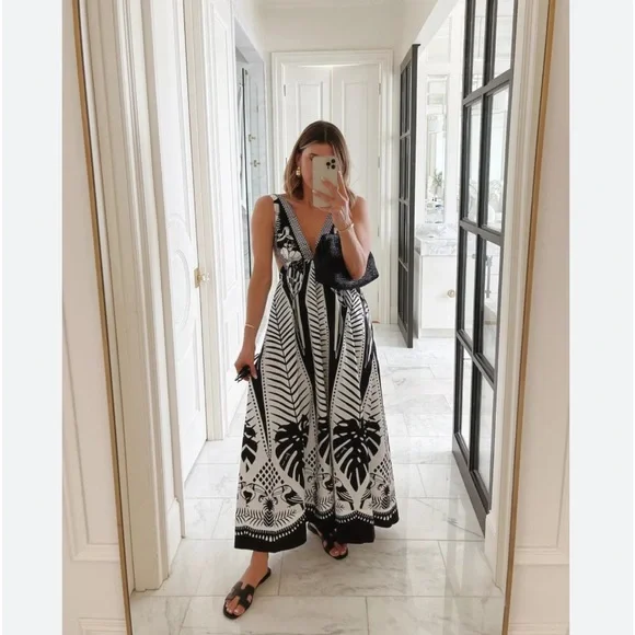 NWT Farm Rio: Anthropologie Farm Rio Macaw Elegance Black Cotton Maxi Dress - Picture 4 of 8